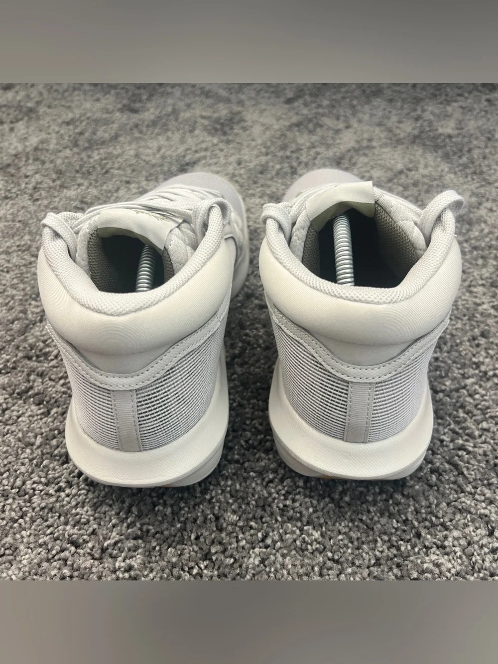 Nike LeBron Witness 8 Shoes Men’s Size 11.5 Light Iron Ore Gum Brown FB2239-003